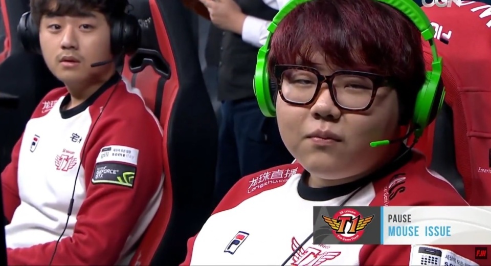 却在首轮意 却在首轮意