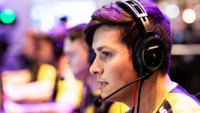 擎中的表现 擎中的表现